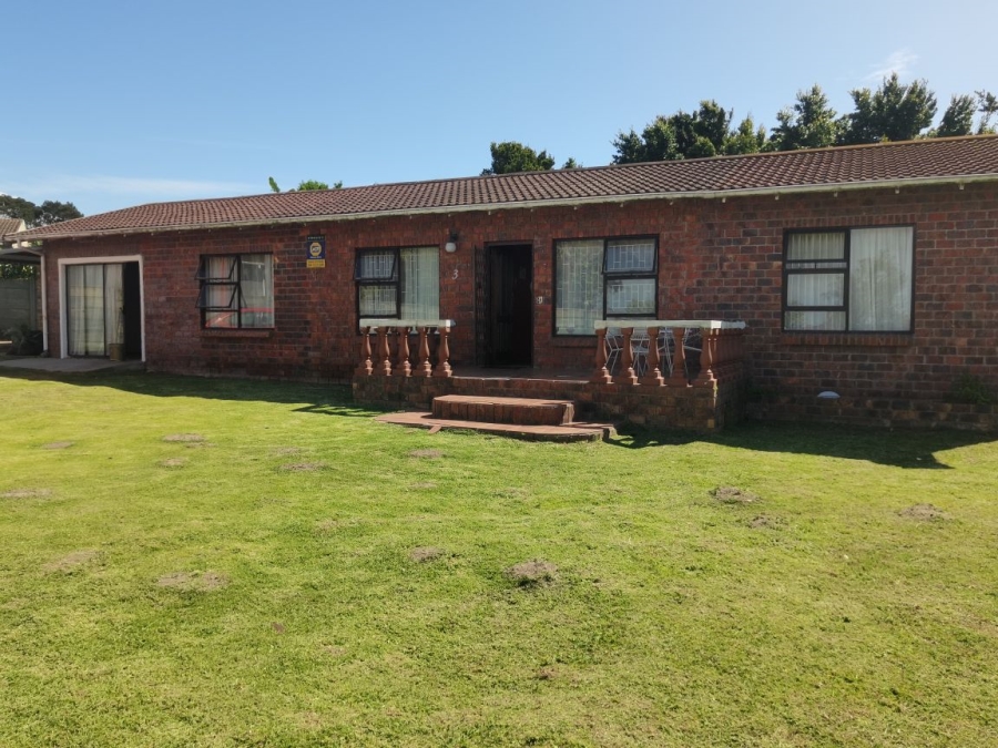 To Let 3 Bedroom Property for Rent in Sherwood Eastern Cape